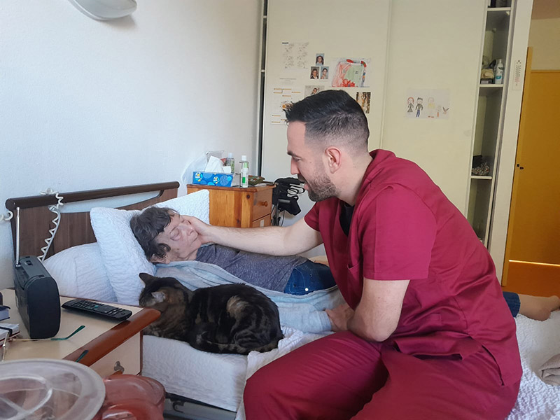 Gérontopraticien en Soins de Confort et de Bien-être